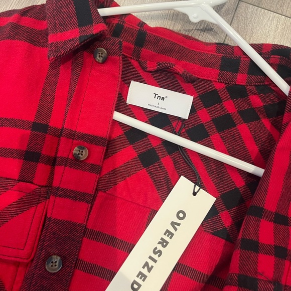 Aritzia oversized flannel size 1 - Picture 3 of 3